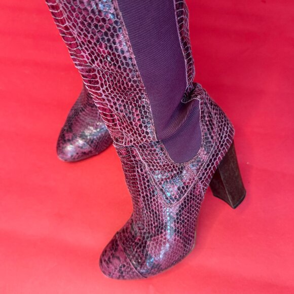 Juicy Couture Burgundy Snakeskin Leather Boots – Size 7.5 – 2010s Statement - Picture 4 of 13